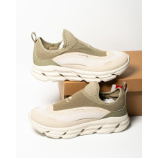 Чоловічі кросівки мокасини Xtep Outdoor Shoes 975219170004-2 White Tea/Leaf Green бежеві з зеленим