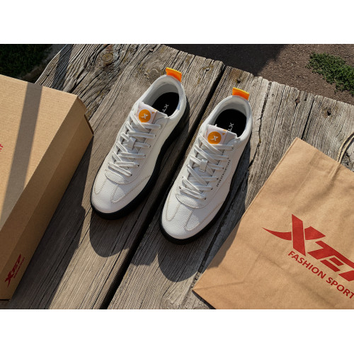 Мужские оригинальные кроссовки кеды Xtep Skateboarding Shoes белые