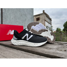 Женские кроссовки New Balance Arishi v4 WARISMK4 черные