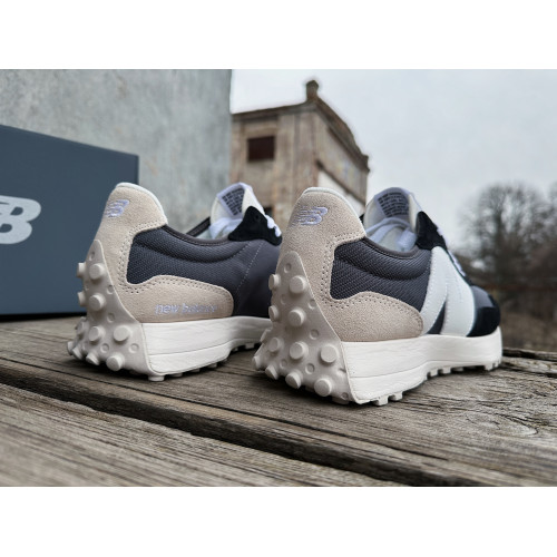  Кроссовки  New Balance 327 U327FE серые с черным 