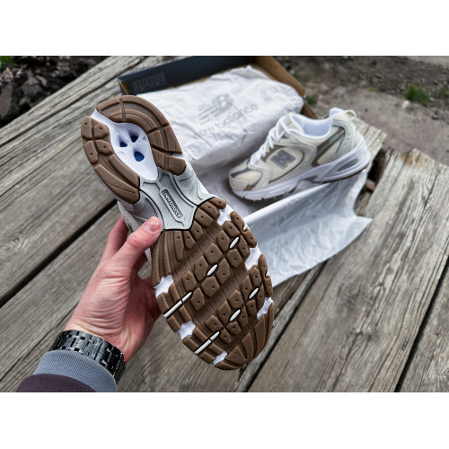  Кроссовки New Balance 530 MR530GB бежевые