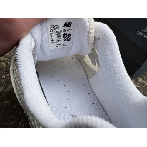  Кроссовки New Balance 530 MR530GB бежевые