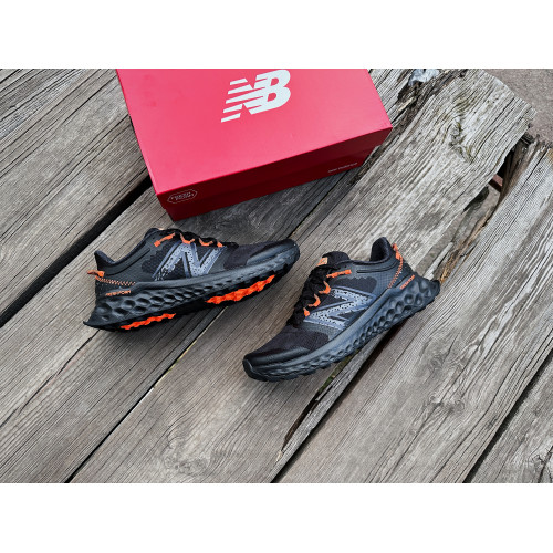 Мужские кроссовки  New Balance Fresh Foam Garoé MTGARORB черные