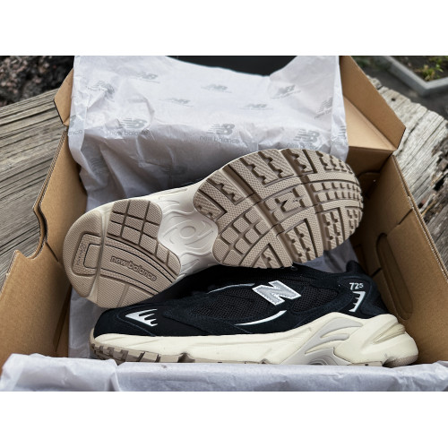  Кроссовки New Balance 725 ML725BB черные