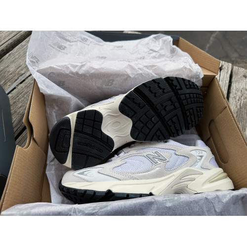  Кроссовки New Balance 725 ML725BA Beige Grey серые