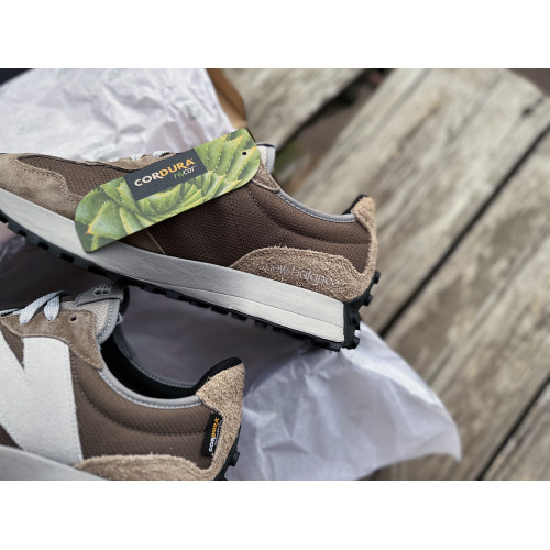 Мужские кроссовки  New Balance 327 Cordura U327OA коричневые