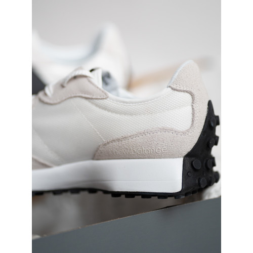  Кроссовки  New Balance 327 MS327CWB White Black белые с черным