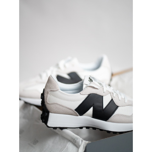  Кроссовки  New Balance 327 MS327CWB White Black белые с черным