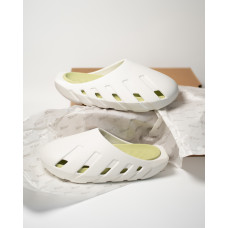 Чоловічі шльопанці слайдери Xtep Slides 975219350001-1 Canvas White білі Чоловічі шльопанці слайдери Xtep Slides 975219350001-1 Canvas White білі